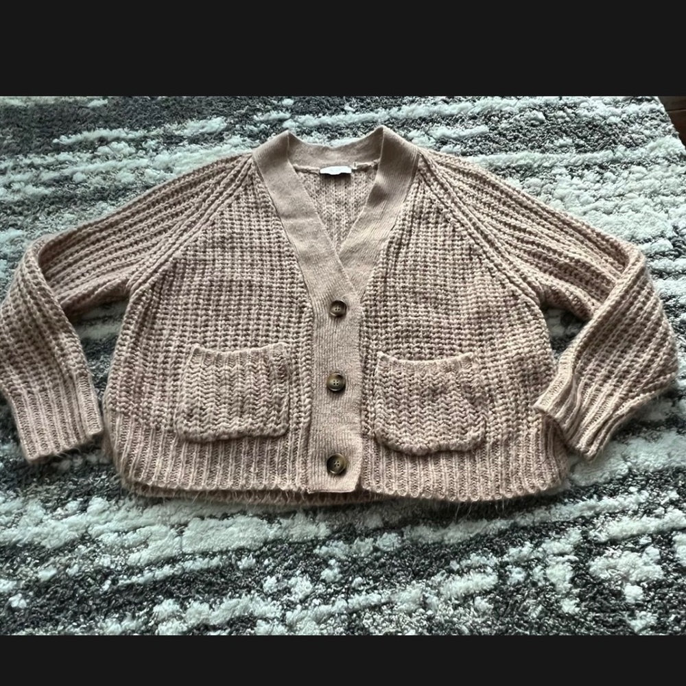 Women’s Cute Sweater Cropped Cardigan Front Button Color Pink Nude Size Large